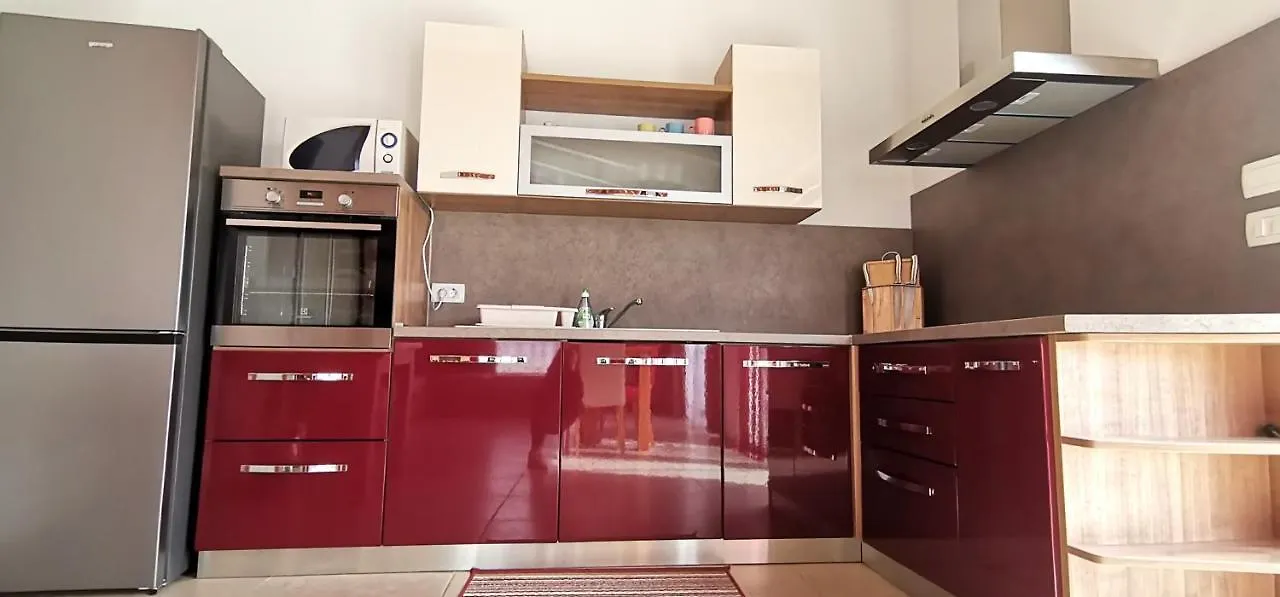 Holiday House Olly Rovigno 0*,  Croazia