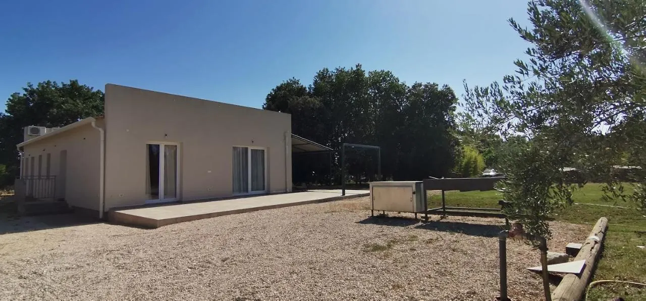 Holiday House Olly Rovigno Casa vacanze